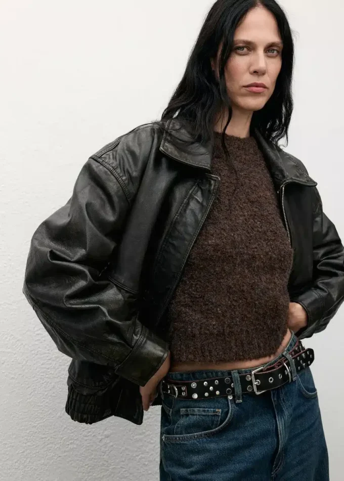 Maglione bouclé a maniche corte Maglione bouclé a maniche corte