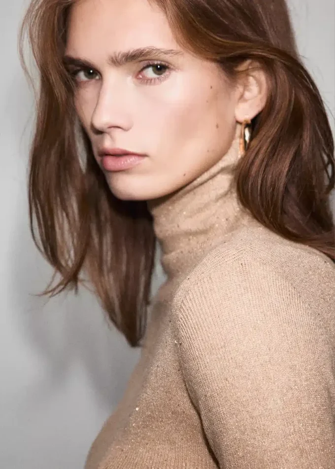 Maglione con collo alla coreana in lurex Maglione con collo alla coreana in lurex