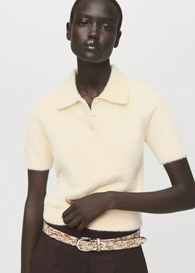 Maglione con collo alto in pelliccia sintetica Maglione con collo alto in pelliccia sintetica