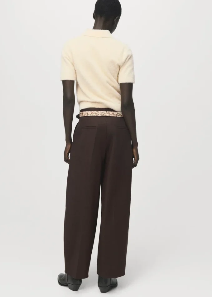 Maglione con collo alto in pelliccia sintetica Maglione con collo alto in pelliccia sintetica