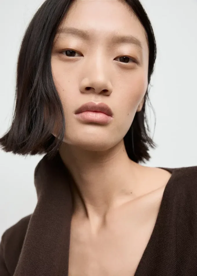 Maglione con scollo drappeggiato Maglione con scollo drappeggiato