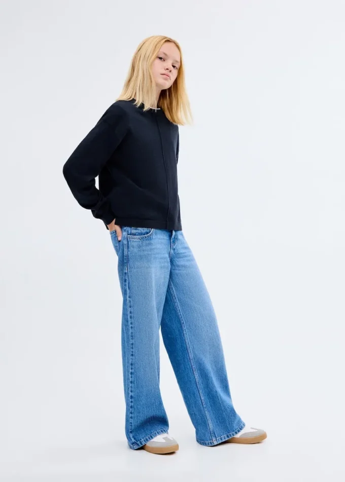 Maglione in cotone con cuciture decorative Maglione in cotone con cuciture decorative