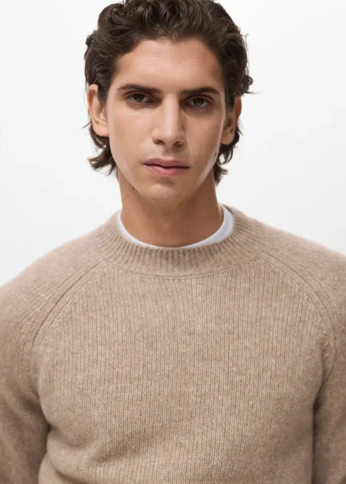 Maglione in misto lana a maglia fine Maglione in misto lana a maglia fine