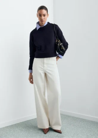 Maglione lavorato a maglia con bottoni gioiello