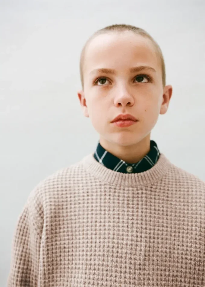 Maglione lavorato a maglia grossa Maglione lavorato a maglia grossa