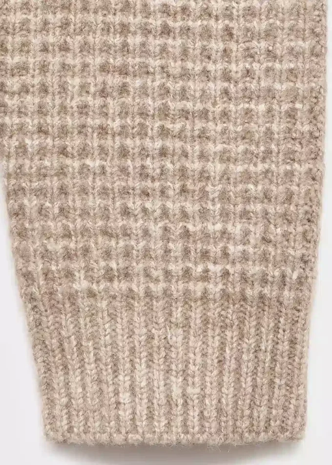 Maglione lavorato a maglia grossa Maglione lavorato a maglia grossa