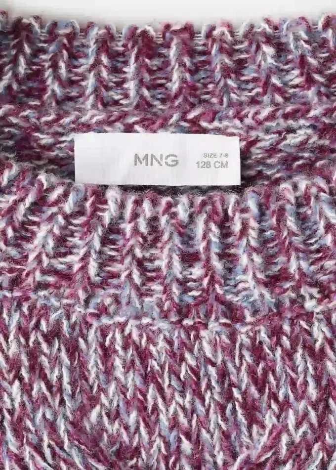 Maglione lavorato a trecce Maglione lavorato a trecce