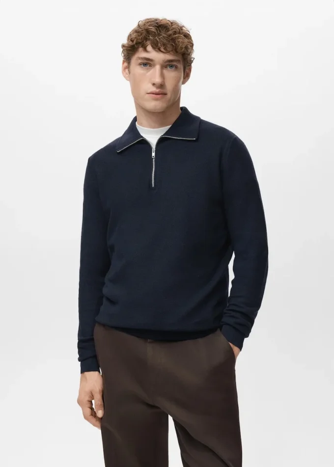 Maglione microstrutturato con collo con zip Maglione microstrutturato con collo con zip