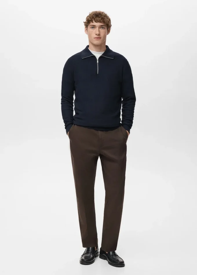 Maglione microstrutturato con collo con zip Maglione microstrutturato con collo con zip