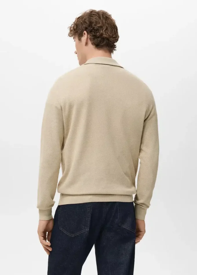 Maglione microstrutturato con collo con zip Maglione microstrutturato con collo con zip