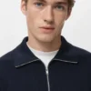 Maglione microstrutturato con collo con zip Maglione microstrutturato con collo con zip