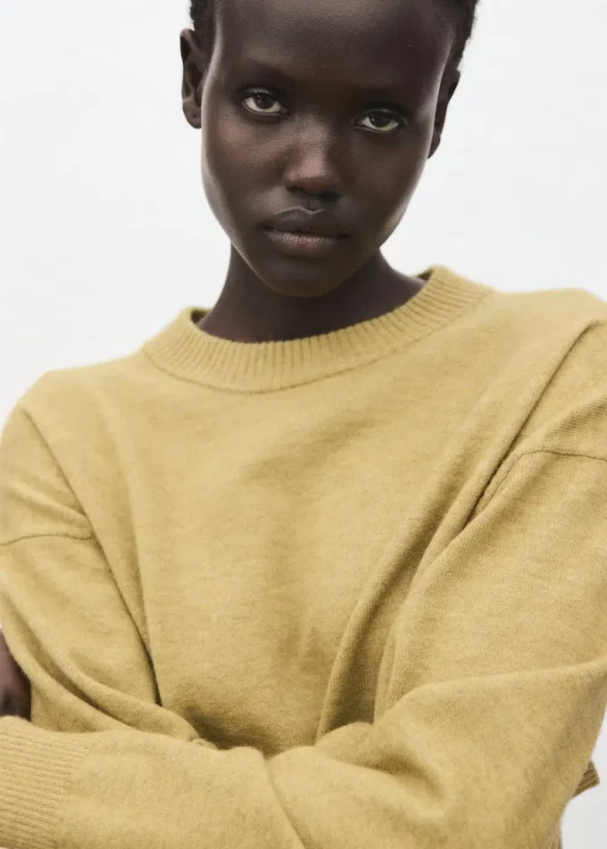 Maglione oversize con bordi a costine Maglione oversize con bordi a costine