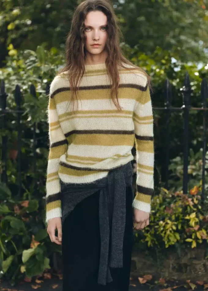 Maglione semi-trasparente in alpaca Maglione semi-trasparente in alpaca