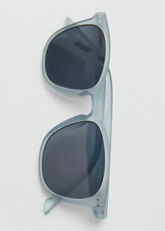 Occhiali da sole con montatura in resina Occhiali da sole con montatura in resina