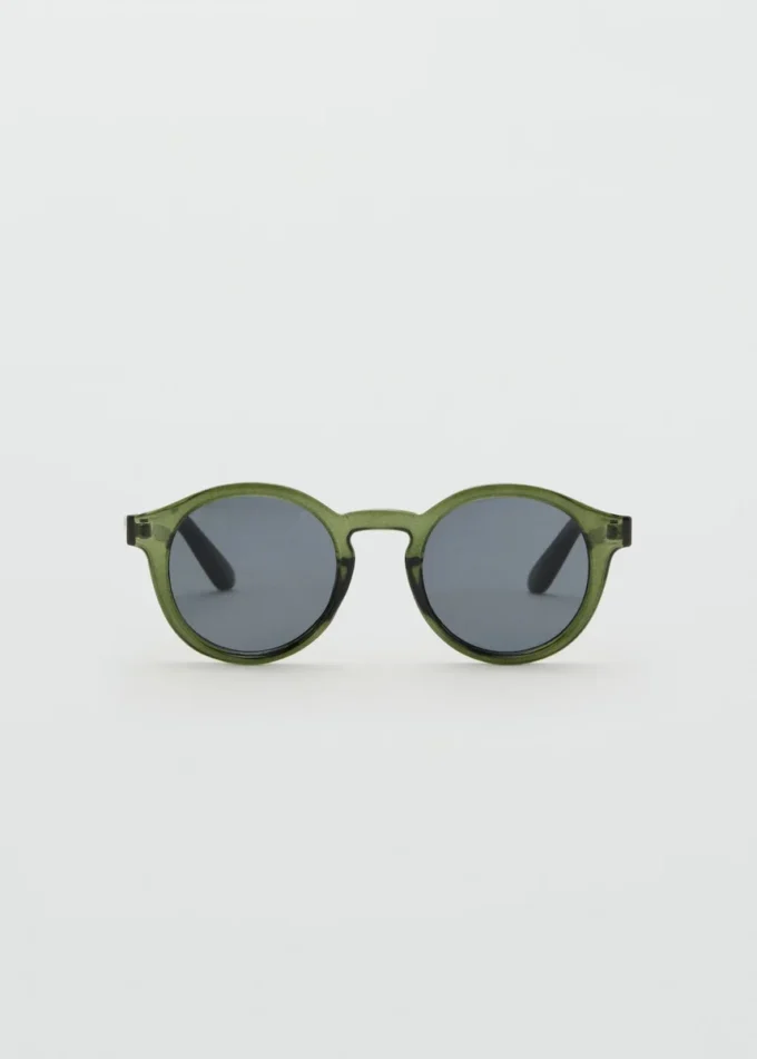 Occhiali da sole con montatura semitrasparente Occhiali da sole con montatura semitrasparente