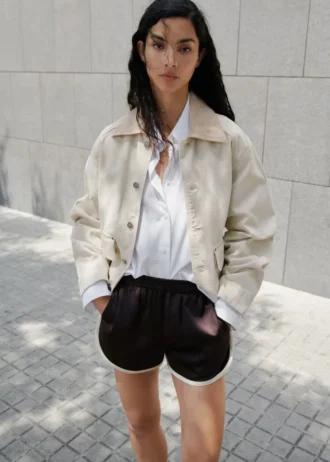 Pantaloncini con bordi a contrasto