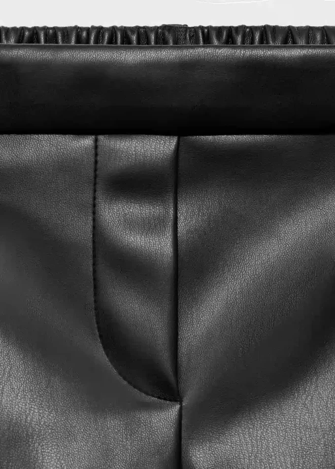 Pantaloncini effetto pelle Pantaloncini effetto pelle
