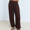 Pantaloni a palloncino con fiocchi Pantaloni a palloncino con fiocchi