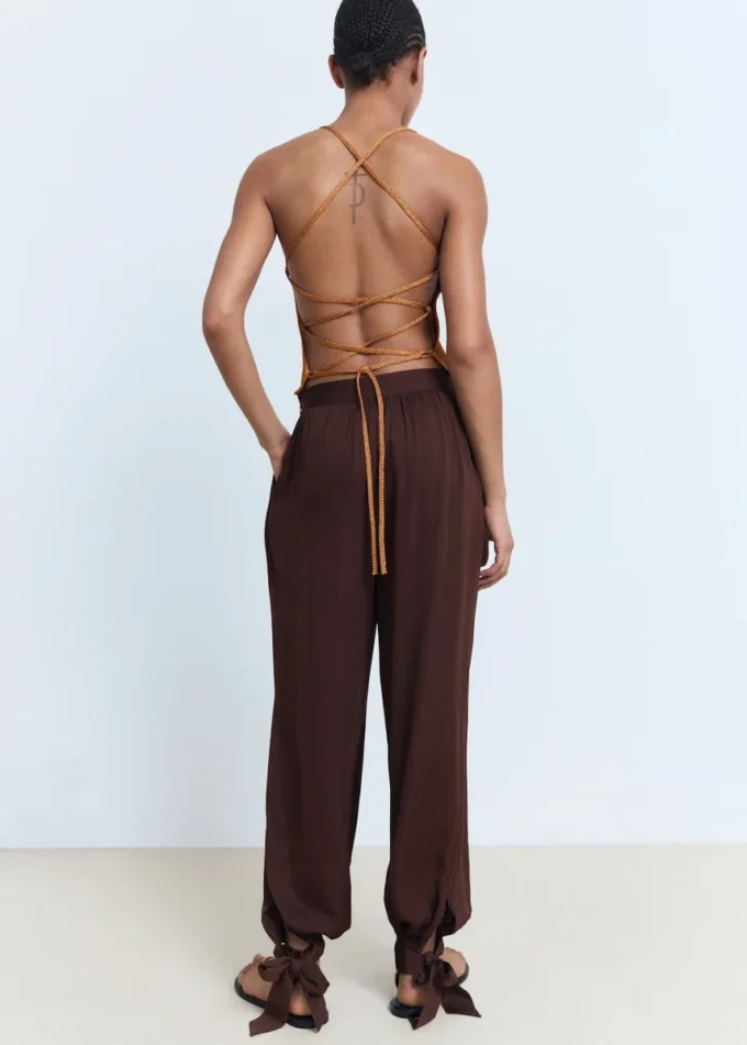 Pantaloni a palloncino con fiocchi Pantaloni a palloncino con fiocchi