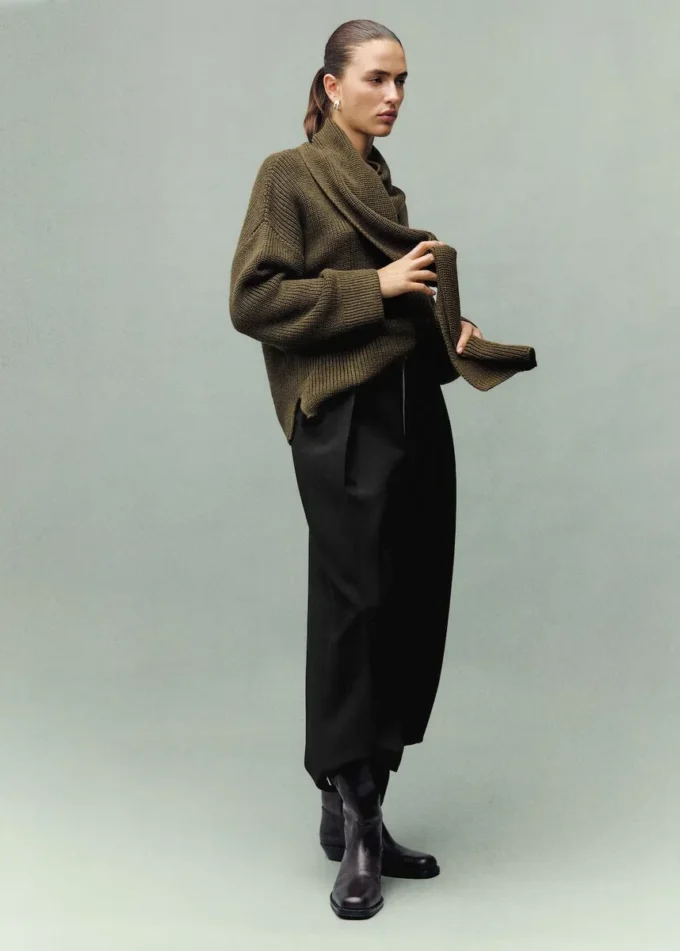 Pantaloni a pieghe con zip Pantaloni a pieghe con zip