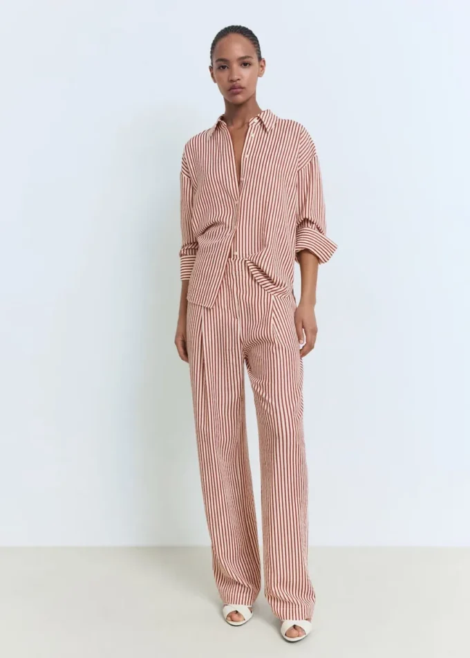 Pantaloni a righe con pinces