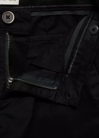 Pantaloni chino semplici