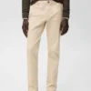 Pantaloni chino slim fit in twill Barna Pantaloni chino slim fit in twill Barna