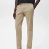 Pantaloni chino slim fit in twill Barna Pantaloni chino slim fit in twill Barna