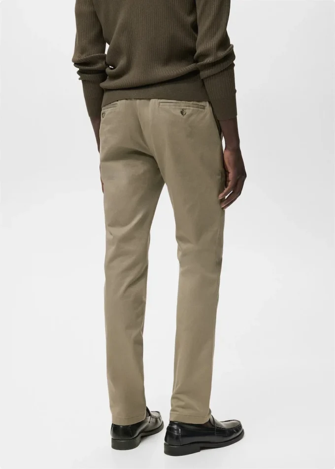 Pantaloni chino slim fit in twill Barna Pantaloni chino slim fit in twill Barna