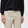 Pantaloni chino slim fit in twill Barna Pantaloni chino slim fit in twill Barna