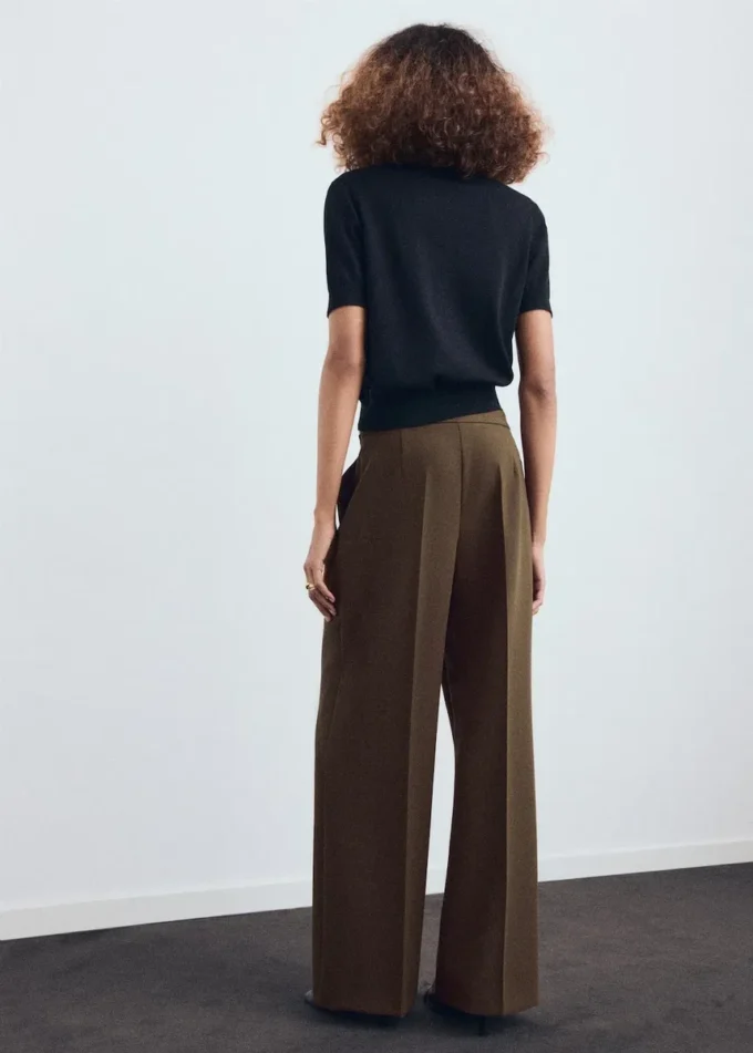 Pantaloni combinati con cintura Pantaloni combinati con cintura