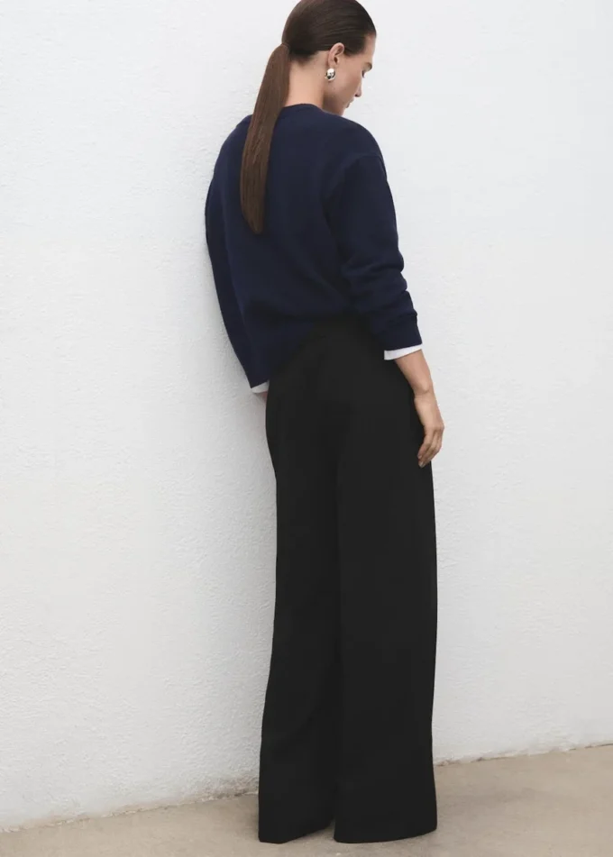 Pantaloni combinati con cintura Pantaloni combinati con cintura