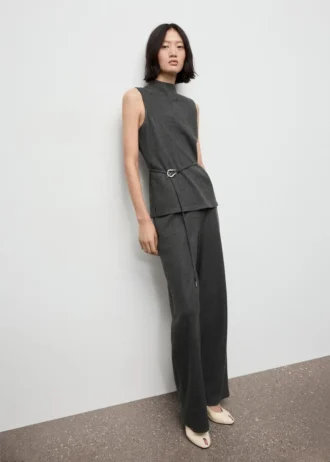 Pantaloni dritti con elastico in vita Pantaloni dritti con elastico in vita