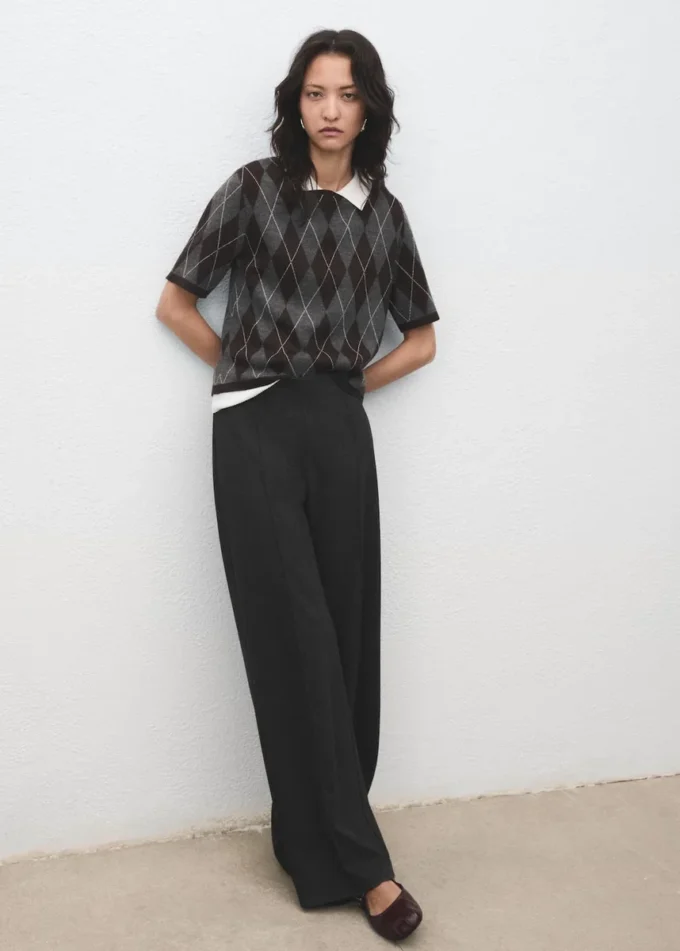 Pantaloni dritti con elastico in vita