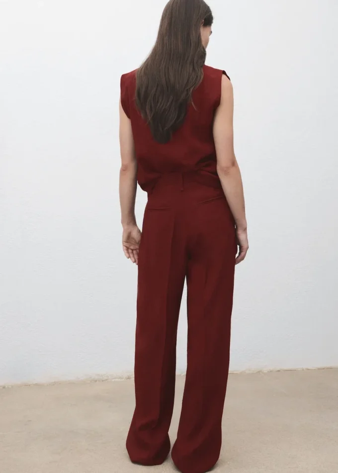 Pantaloni dritti con piega Pantaloni dritti con piega