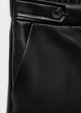 Pantaloni dritti effetto pelle
