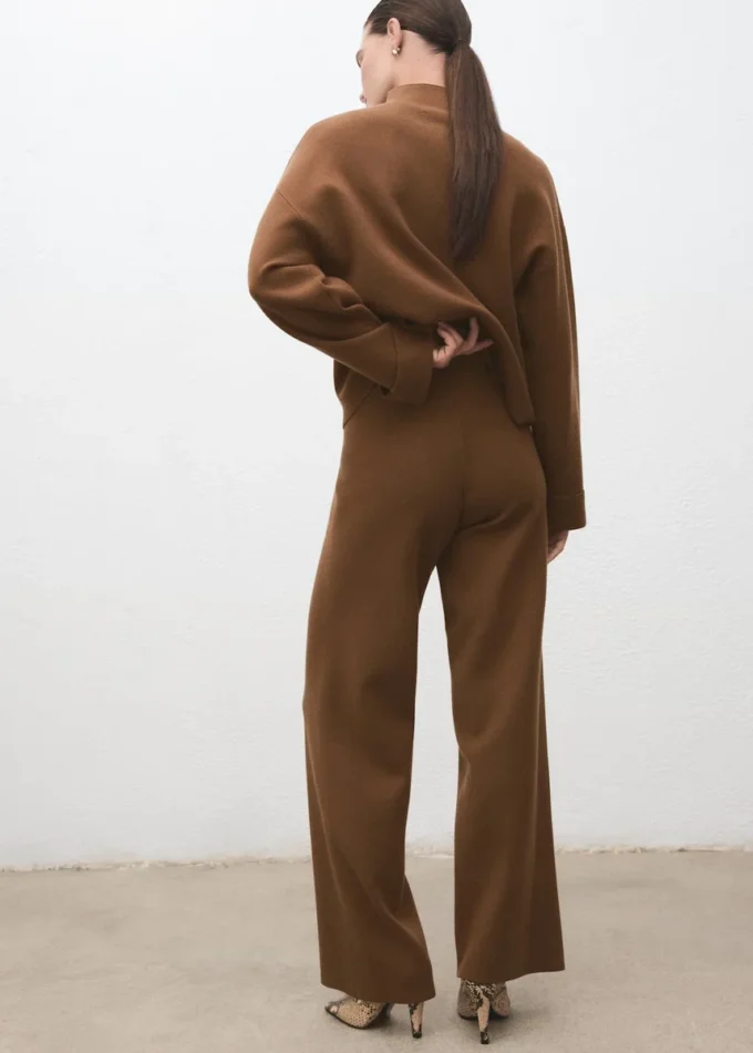 Pantaloni dritti in maglia Pantaloni dritti in maglia