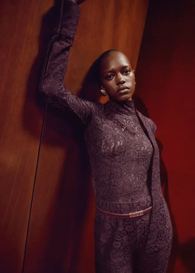 Pantaloni dritti in pizzo Pantaloni dritti in pizzo