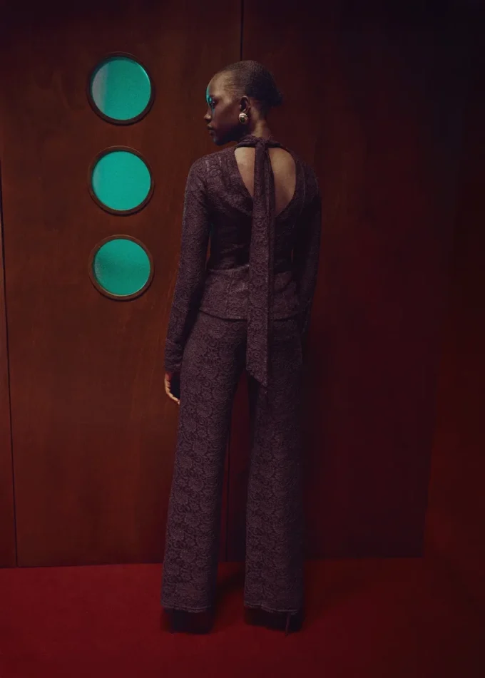 Pantaloni dritti in pizzo Pantaloni dritti in pizzo