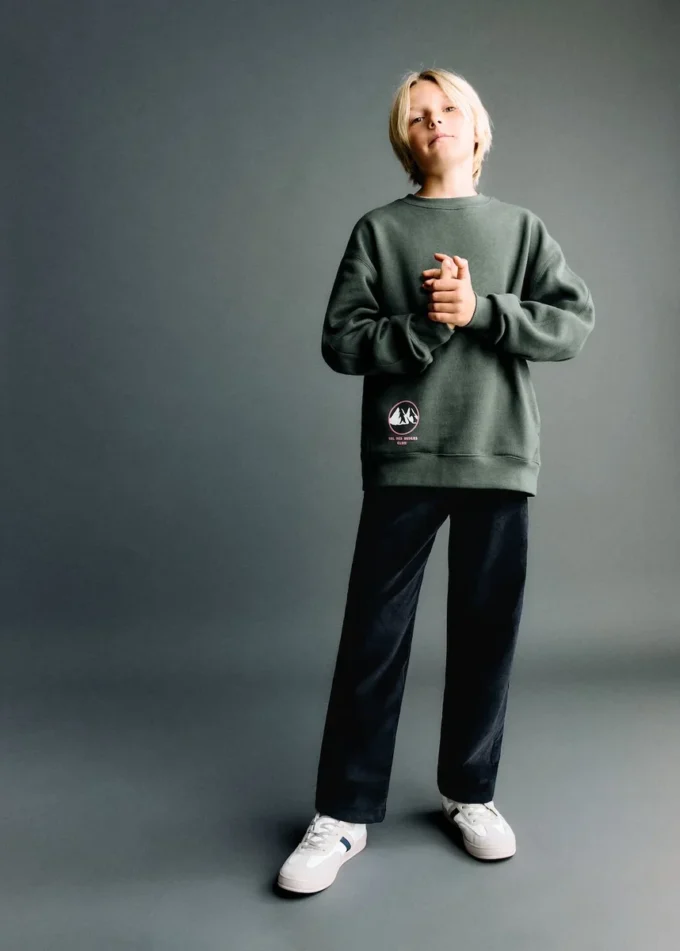 Pantaloni dritti in velluto a coste Pantaloni dritti in velluto a coste