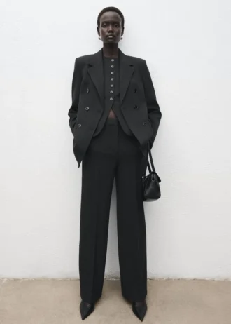 Pantaloni eleganti con pinces Pantaloni eleganti con pinces