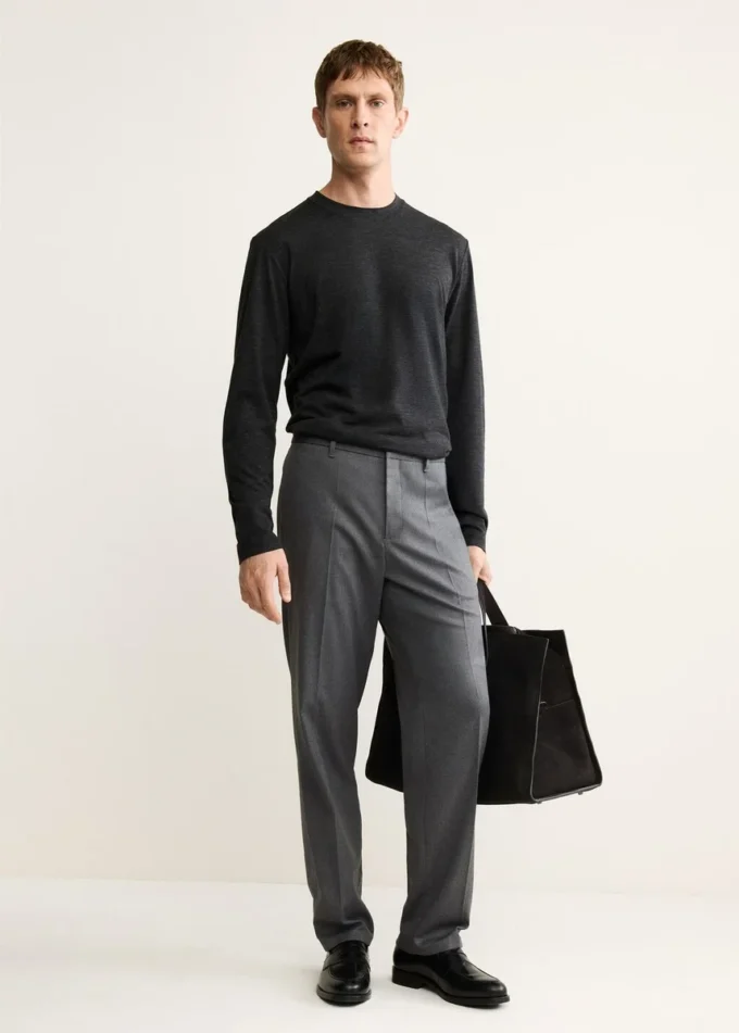 Pantaloni fluidi dalla vestibilità dritta Pantaloni fluidi dalla vestibilità dritta