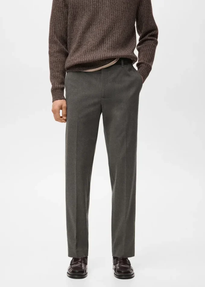 Pantaloni fluidi dalla vestibilità regolare Pantaloni fluidi dalla vestibilità regolare