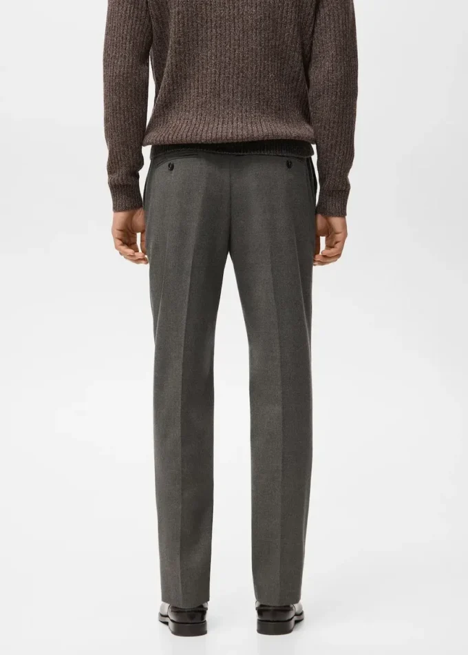 Pantaloni fluidi dalla vestibilità regolare Pantaloni fluidi dalla vestibilità regolare