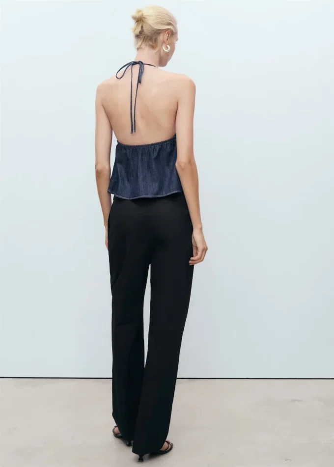 Pantaloni in cotone con bottoni Pantaloni in cotone con bottoni