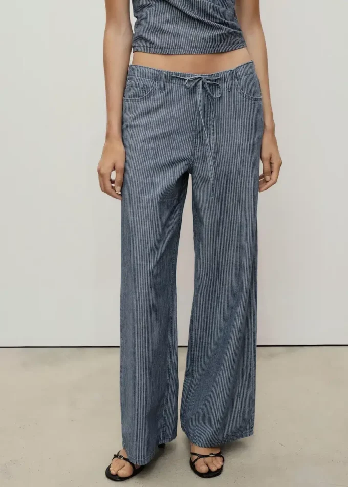 Pantaloni in denim a gamba larga con cintura Pantaloni in denim a gamba larga con cintura