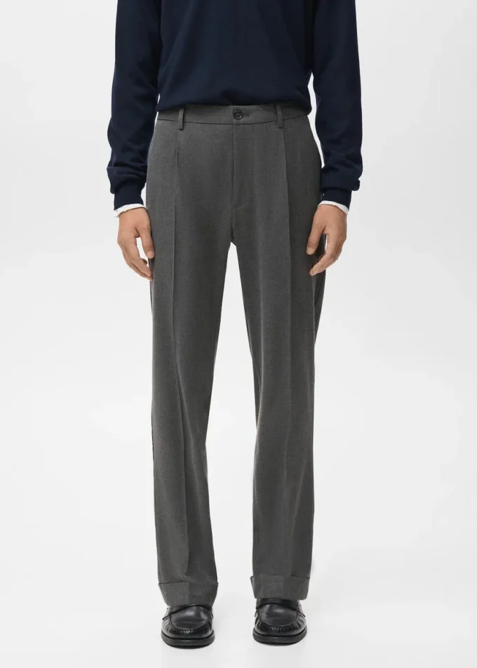 Pantaloni in flanella con pieghe e vestibilità regolare Pantaloni in flanella con pieghe e vestibilità regolare