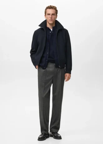 Pantaloni in flanella con pieghe e vestibilità regolare