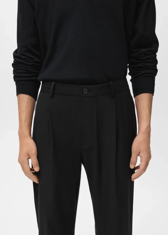 Pantaloni in flanella con pieghe e vestibilità regolare Pantaloni in flanella con pieghe e vestibilità regolare