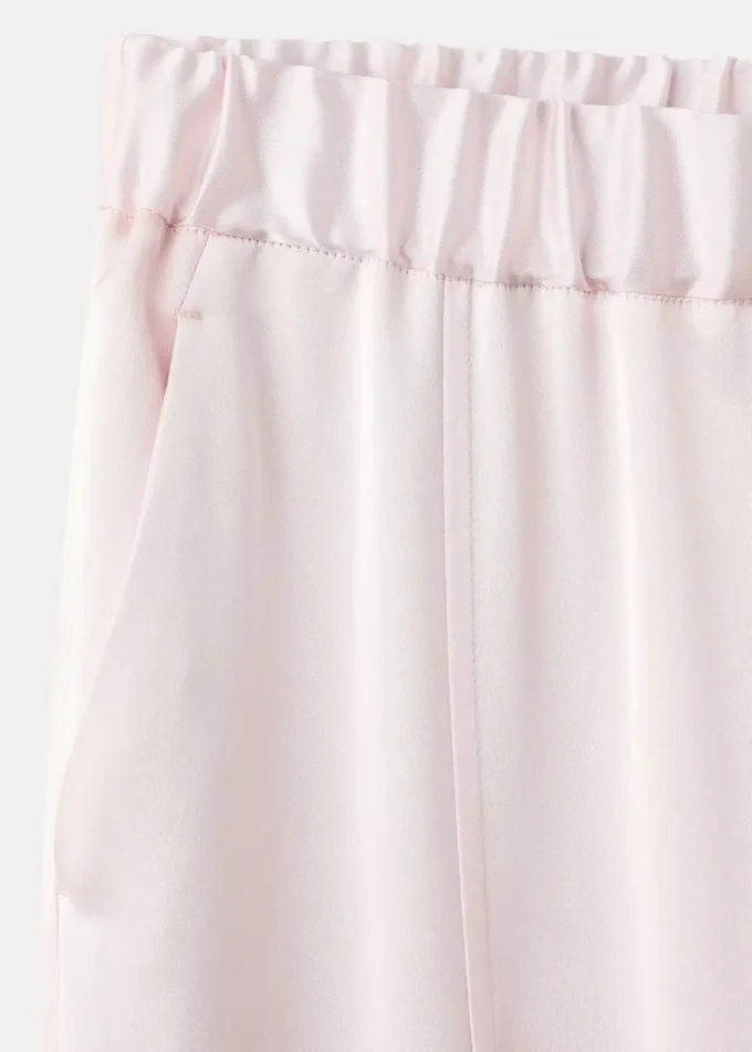 Pantaloni in raso con aperture laterali Pantaloni in raso con aperture laterali